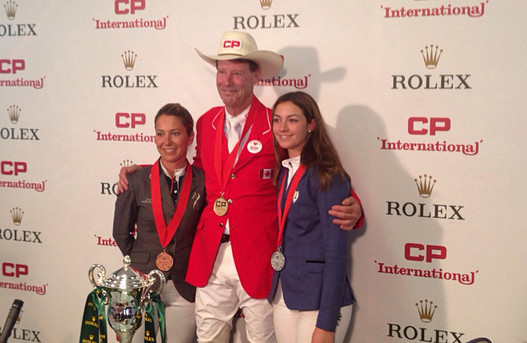 Die drei Erstklassierten des Grossen Preises: Sieger Ian Millar, Reed Kessler auf dem zweiten und Marie Etter auf dem dritten Rang!