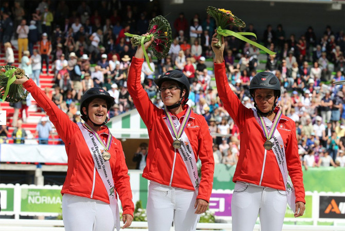 Le bronze pour l'équipe Suisse d'Endurance avec Barbara Lissarrague, Andrea Amacher et Sonja Fritschi